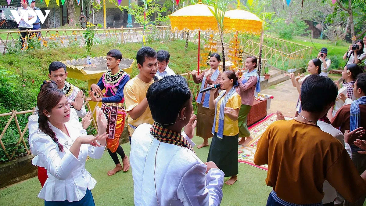 Le festival Ok Om Bok : Au cœur de la plus grande célébration khmère du Vietnam